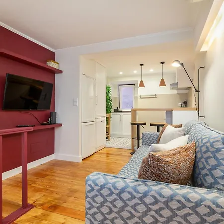 Designer Retreat- Newly Remodelled 1 Bedroom *